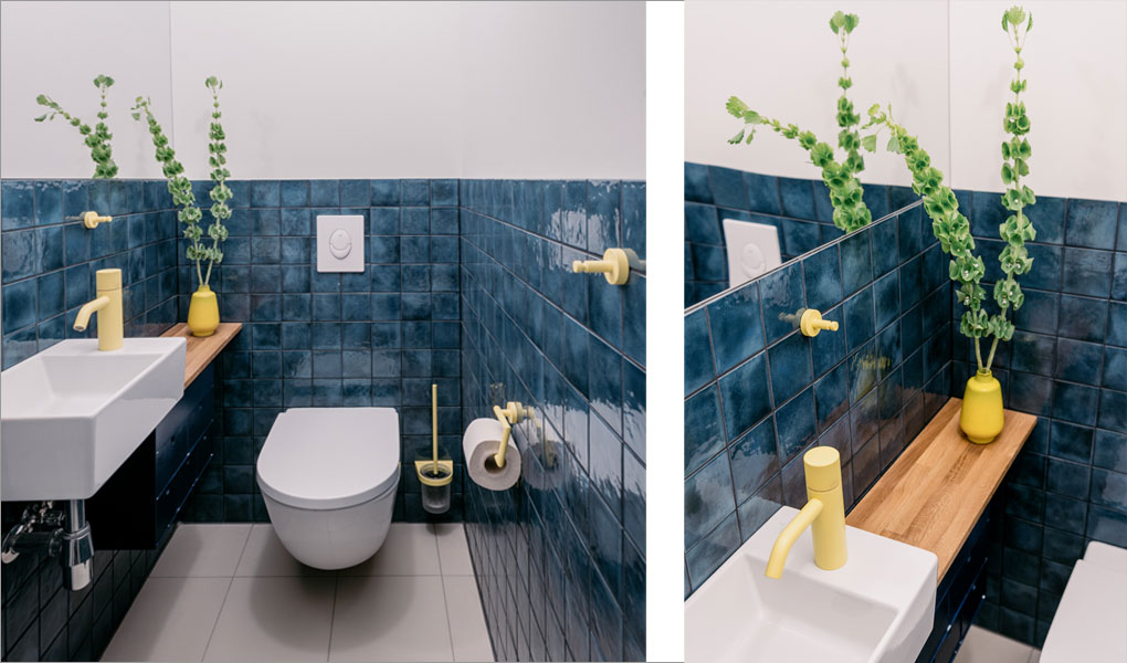 Zwei Bilder von einem kleinen WC mit blauen Fliesen und gelben Akzenten. In einer Vase auf einem Holzbrett grüne Zweige.