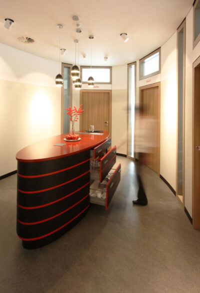 Teeküche in Funktion, geplant von raumdeuter, Innenarchitekt in Berlin